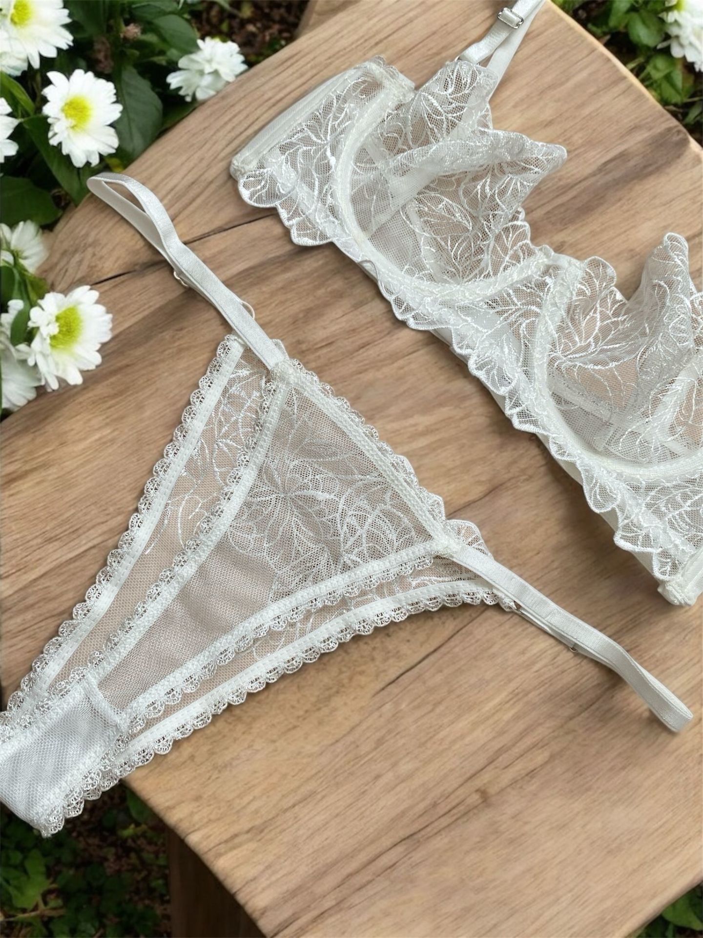 Beyaz Dantelli Bralet Takım (SÜTYEN&TANGA)