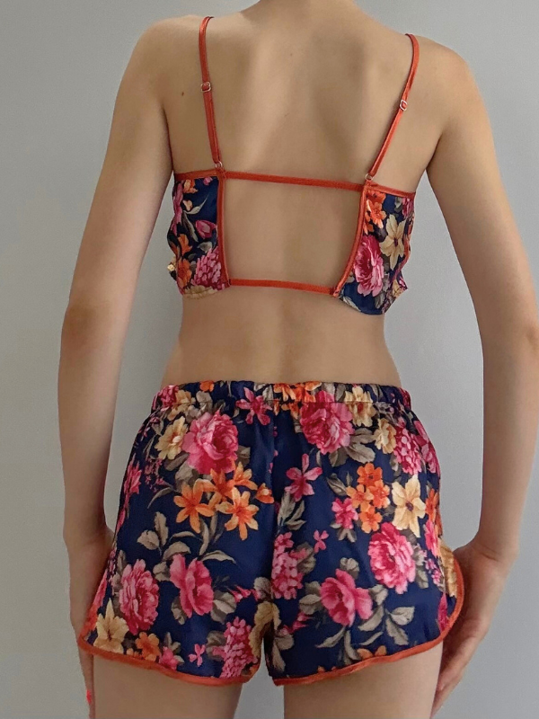ÇİÇEK Desenli Şortlu Pijama Takımı